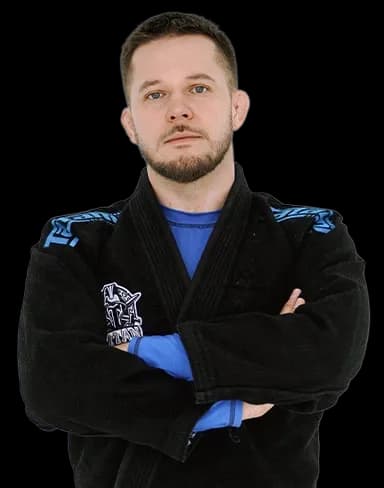 Павел Тараканов — тренер клуба Titan BJJ